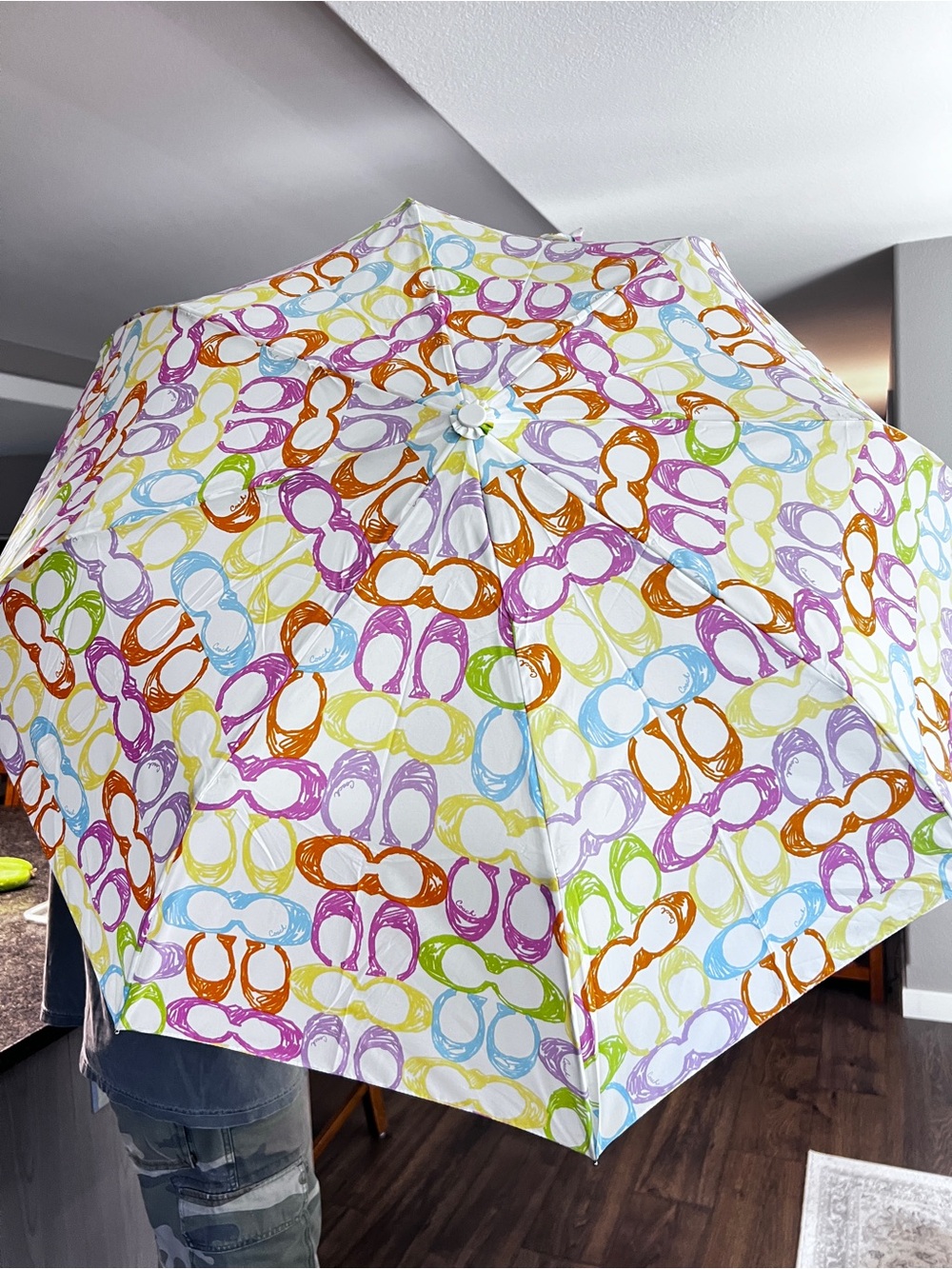 Coach Y2K Optic C umbrella VERY CUTE!!
